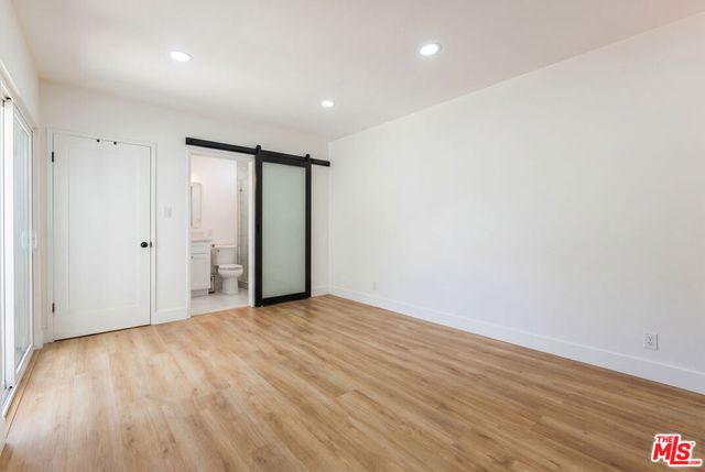 1722 W 107th Street, Los Angeles, CA 90047