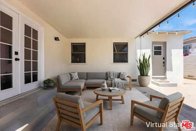 1722 W 107th Street, Los Angeles, CA 90047