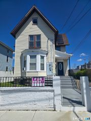 141 Hicks Street, Bridgeport, CT 06608