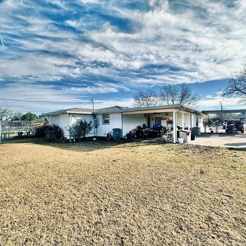 418 E 39th Street, San Angelo, TX 76903
