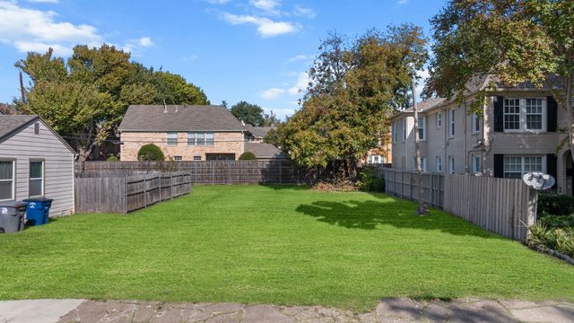 5851 La Vista Court, Dallas, TX 75206