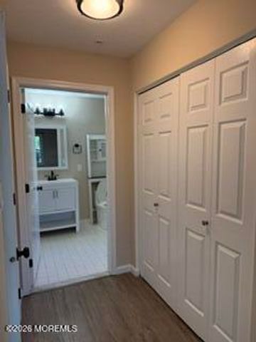 402 Wedgewood Circle, Belford, NJ 07718