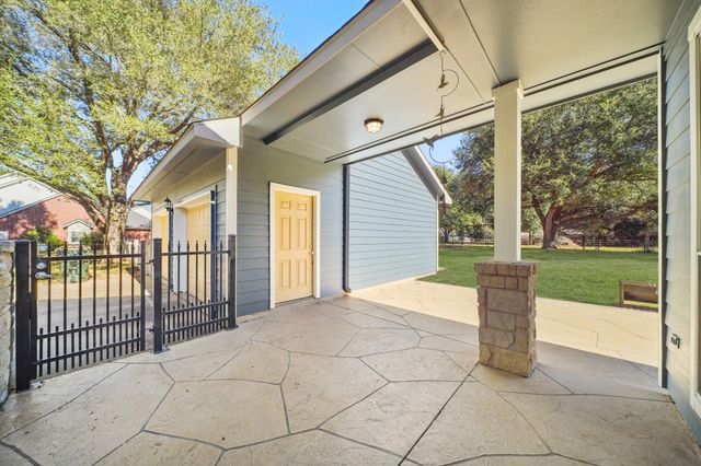 414 Brazos Hill Lane, Sealy, TX 77474