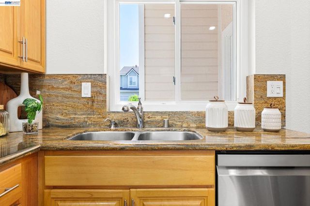 5439 Sunstar Commons, Fremont, CA 94555