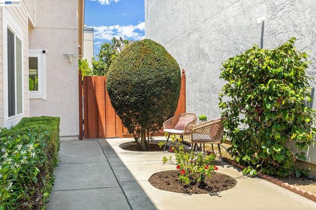 5439 Sunstar Commons, Fremont, CA 94555