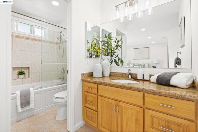 5439 Sunstar Commons, Fremont, CA 94555
