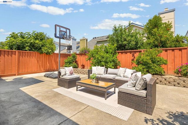 5439 Sunstar Commons, Fremont, CA 94555