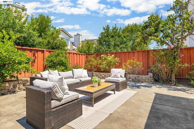 5439 Sunstar Commons, Fremont, CA 94555
