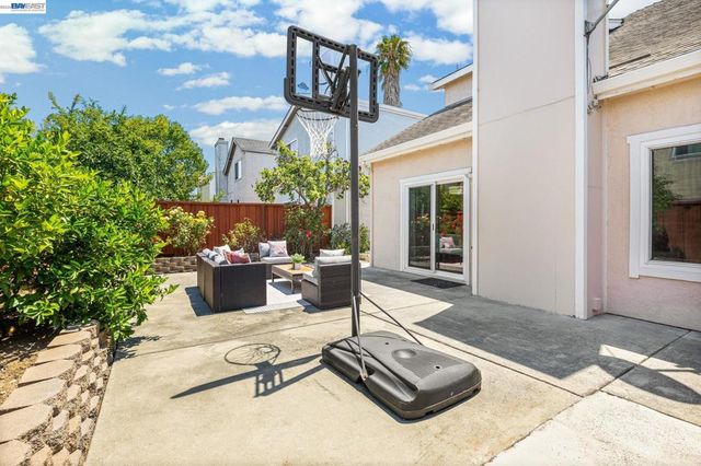 5439 Sunstar Commons, Fremont, CA 94555