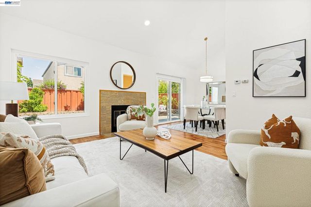 5439 Sunstar Commons, Fremont, CA 94555
