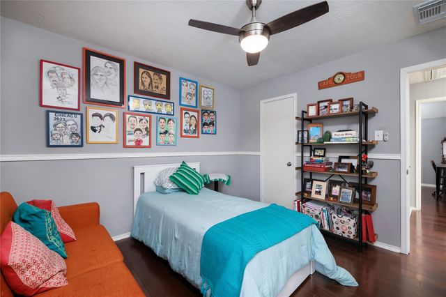 143 S Vesper Bend Circle, Spring, TX 77382