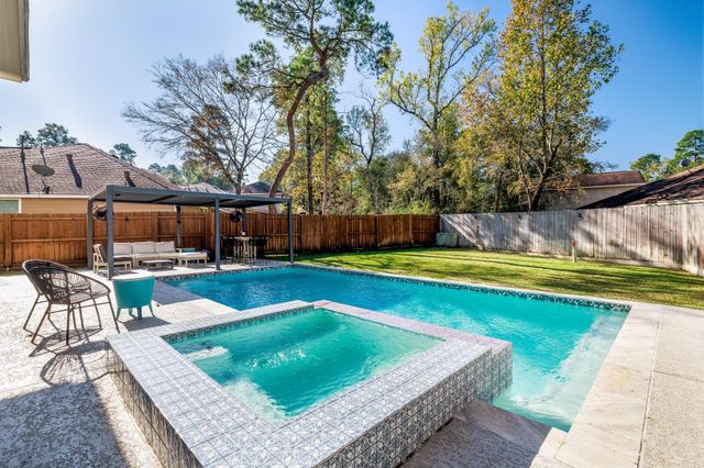 143 S Vesper Bend Circle, Spring, TX 77382