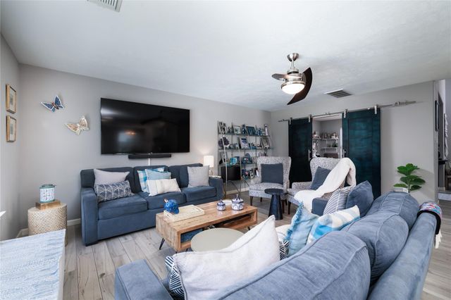 143 S Vesper Bend Circle, Spring, TX 77382