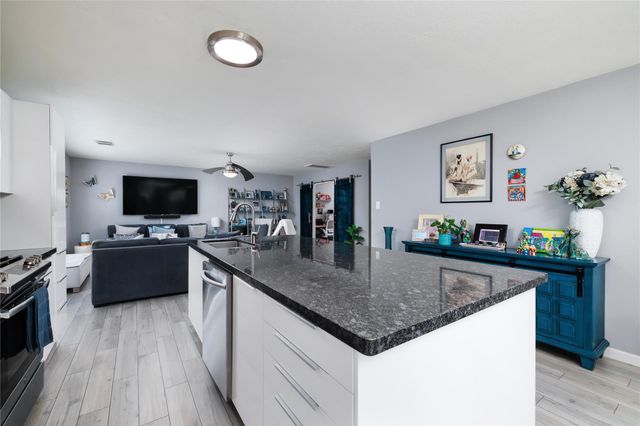 143 S Vesper Bend Circle, Spring, TX 77382