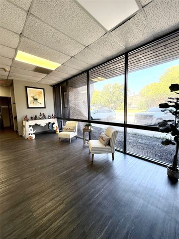 1000 S Main Street 180, Grapevine, TX 76051