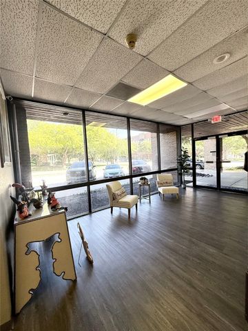 1000 S Main Street 180, Grapevine, TX 76051