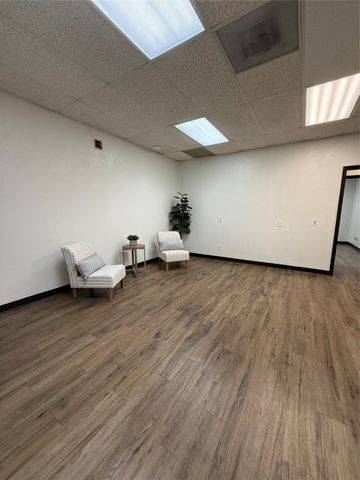 1000 S Main Street 180, Grapevine, TX 76051