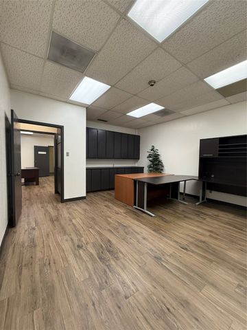 1000 S Main Street 180, Grapevine, TX 76051