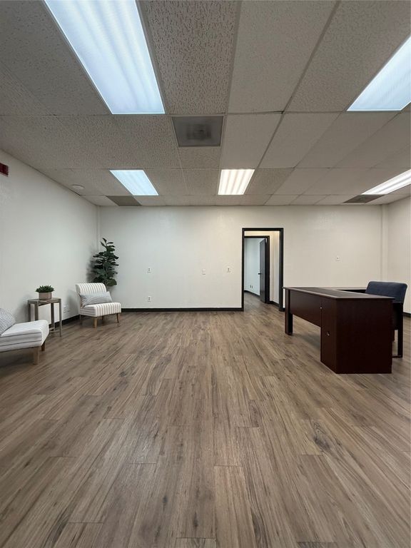 1000 S Main Street 180, Grapevine, TX 76051