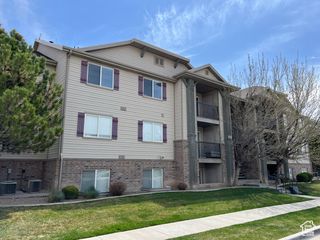 8228 N CEDAR RD #11, Eagle Mountain, UT 84005