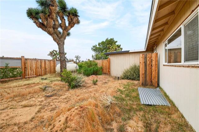 57661 Aberdeen, Yucca Valley, CA 92284