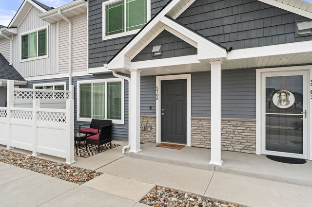 5706 NE Dawson Lane, Ankeny, IA 50021