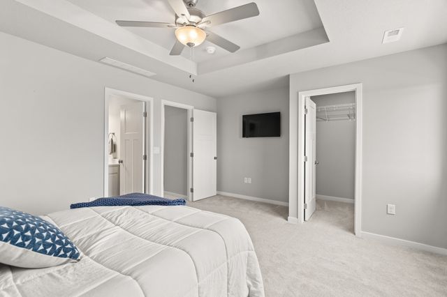 5706 NE Dawson Lane, Ankeny, IA 50021