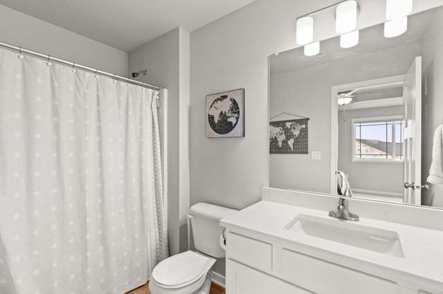 5706 NE Dawson Lane, Ankeny, IA 50021