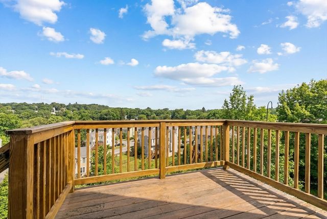 22 Bittersweet Blvd, Worcester, MA 01607