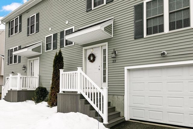 22 Bittersweet Blvd, Worcester, MA 01607