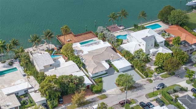1690 Daytonia Rd, Miami Beach, FL 33141