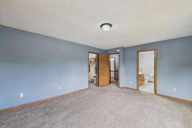 9120 Barrington Terrace, Brooklyn Park, MN 55443