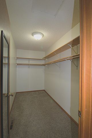 9120 Barrington Terrace, Brooklyn Park, MN 55443