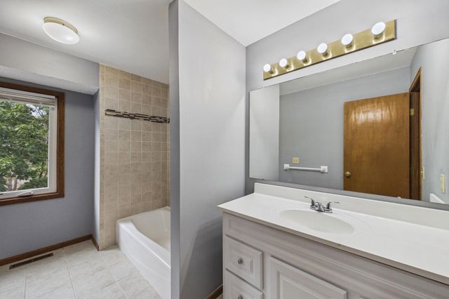 9120 Barrington Terrace, Brooklyn Park, MN 55443