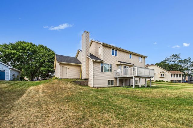 9120 Barrington Terrace, Brooklyn Park, MN 55443