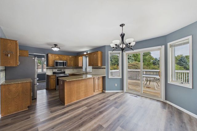9120 Barrington Terrace, Brooklyn Park, MN 55443