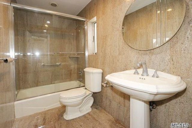 5 Gilbert Road, Great Neck, NY 11024