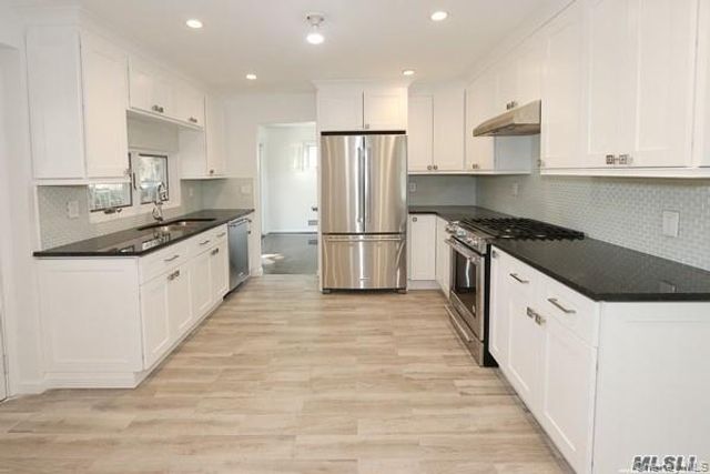 5 Gilbert Road, Great Neck, NY 11024