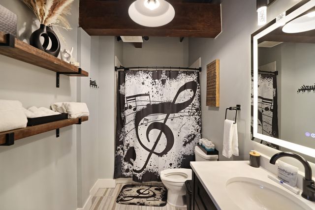 610 21st Ave N Apt 108, Nashville, TN 37203