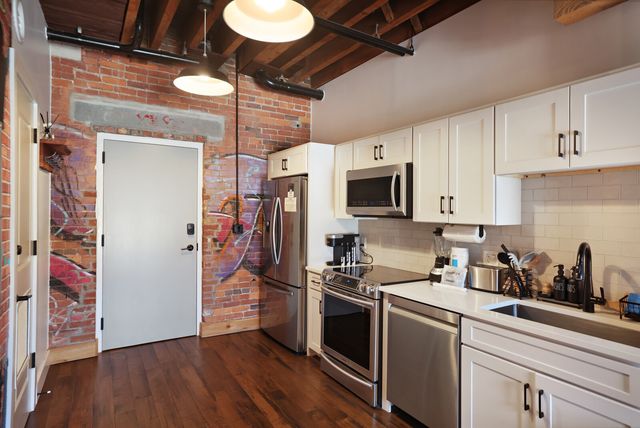 610 21st Ave N Apt 108, Nashville, TN 37203