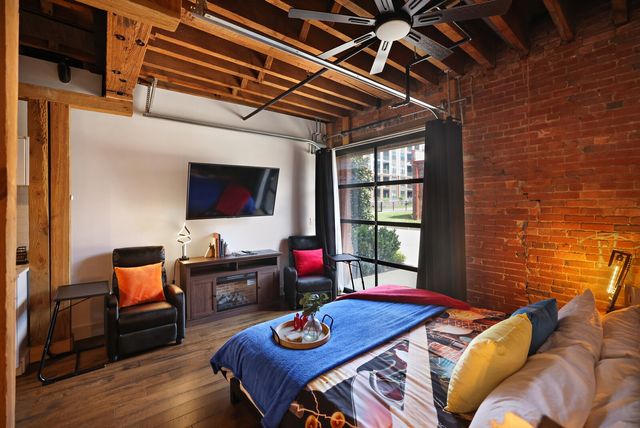610 21st Ave N Apt 108, Nashville, TN 37203