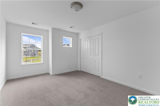 4780 Farrcroft Drive 113, Forks Twp, PA 18040