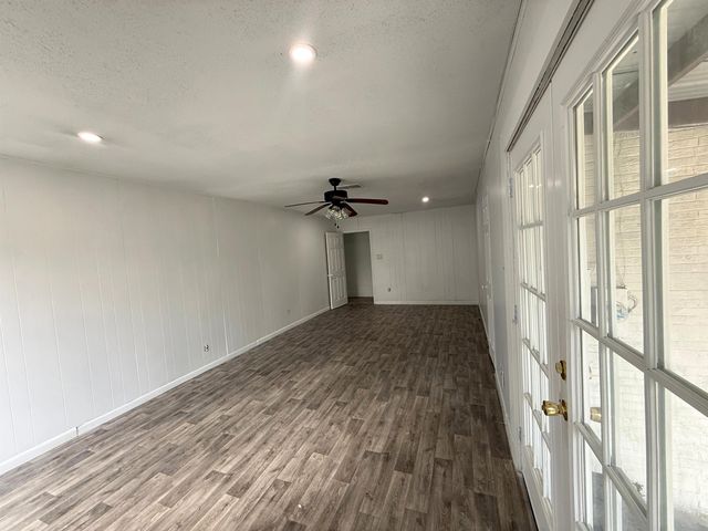 300 Hailey, Longview, TX 75602