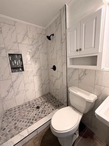 300 Hailey, Longview, TX 75602