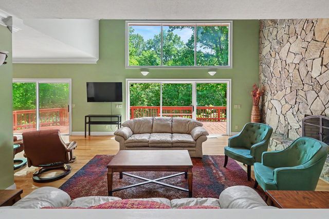 792 Bugscuffle Road, Hiawassee, GA 30546