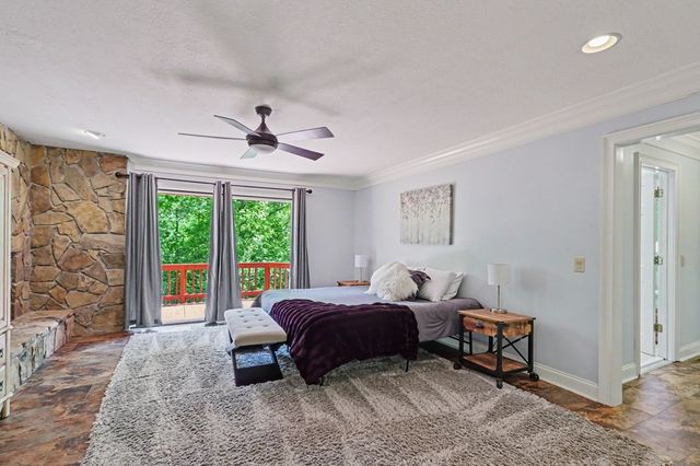 792 Bugscuffle Road, Hiawassee, GA 30546
