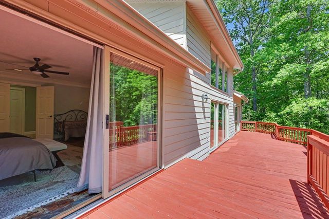 792 Bugscuffle Road, Hiawassee, GA 30546