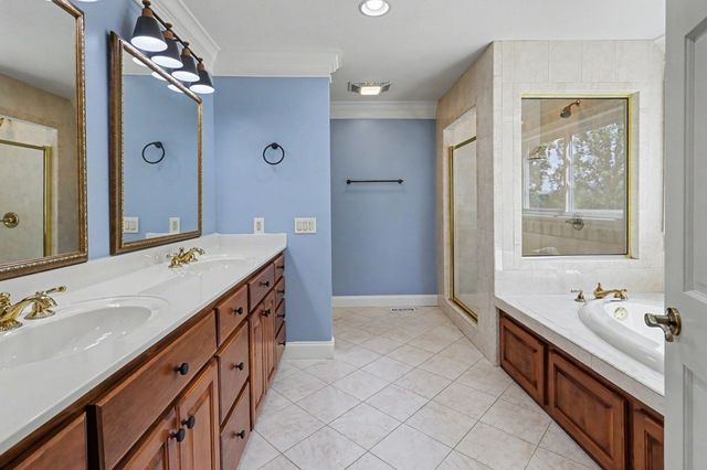 792 Bugscuffle Road, Hiawassee, GA 30546