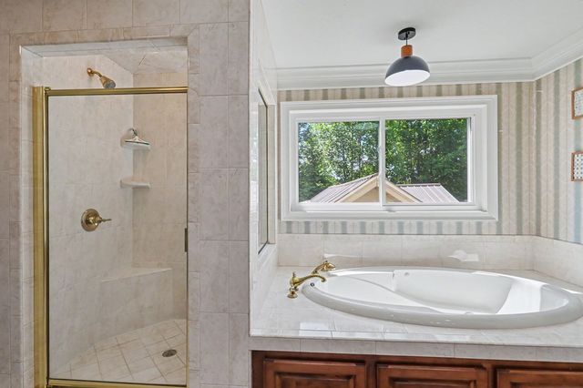 792 Bugscuffle Road, Hiawassee, GA 30546