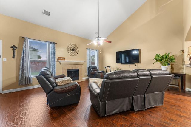 21127 Gatepoint Drive, Houston, TX 77073